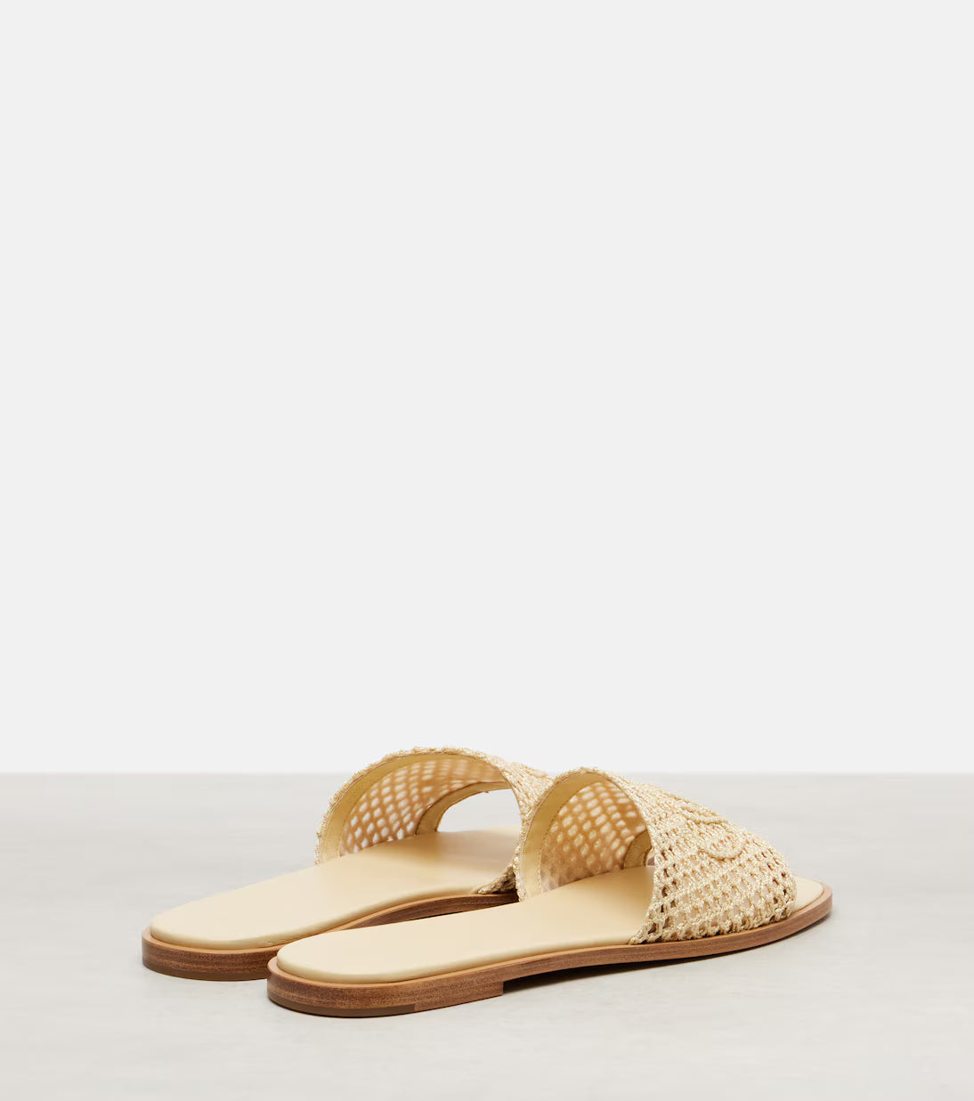 Sandals —CLO / Cream SM26
